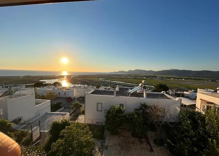 Bella Vista - Near The And Airport Villa *
