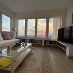 Bella Vista - Near The And Airport *